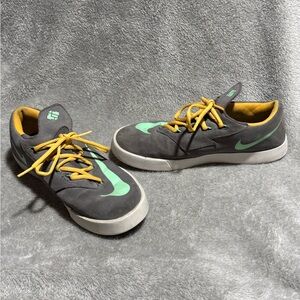 NIKE VULC SUEDE KD SNEAKERS,GRAY,YELLOW,MINT GREEN BOY SHOES SIZE:US 7Y